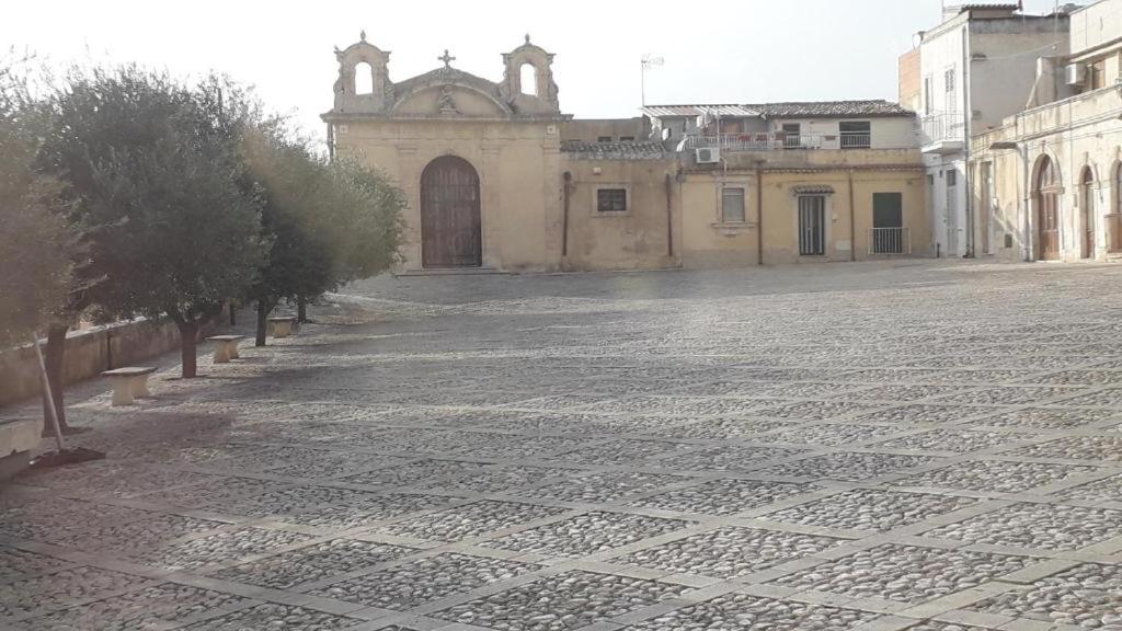 La Casa In Piazza Villa Noto Exterior photo