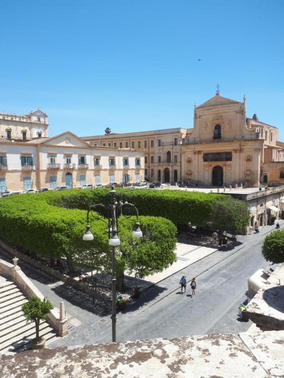 La Casa In Piazza Villa Noto Exterior photo